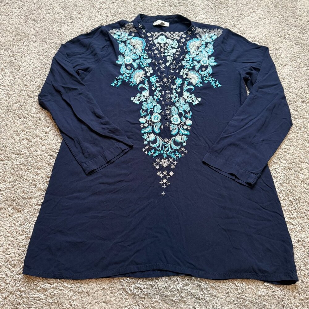 Neiman Marcus Blue Floral Embroidered Tunic Blouse Buttons Size Small Boho